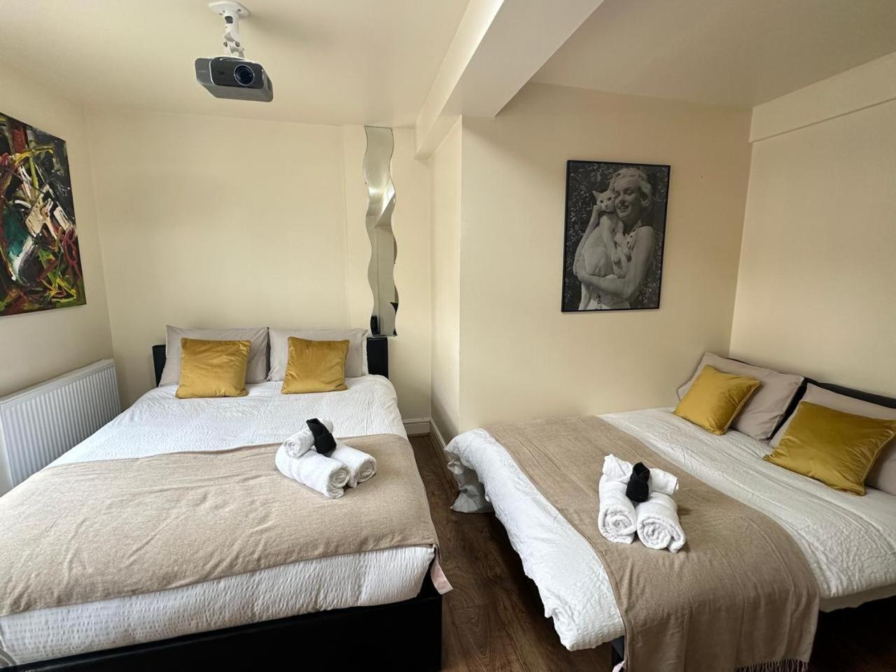 Ensuite Room Shoreditch ลอนดอน ภายนอก รูปภาพ